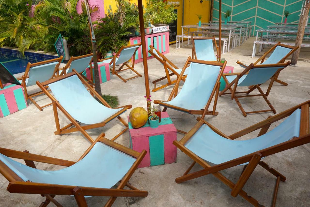 La Favela Hostel Джили Трауанган Екстериор снимка