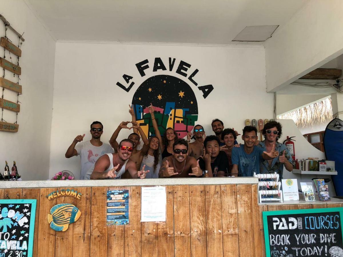 La Favela Hostel Джили Трауанган Екстериор снимка