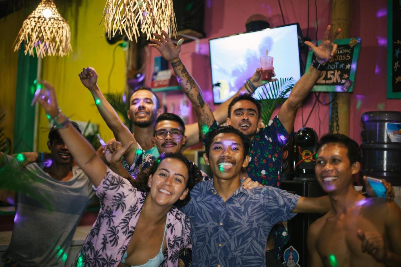 La Favela Hostel Джили Трауанган Екстериор снимка